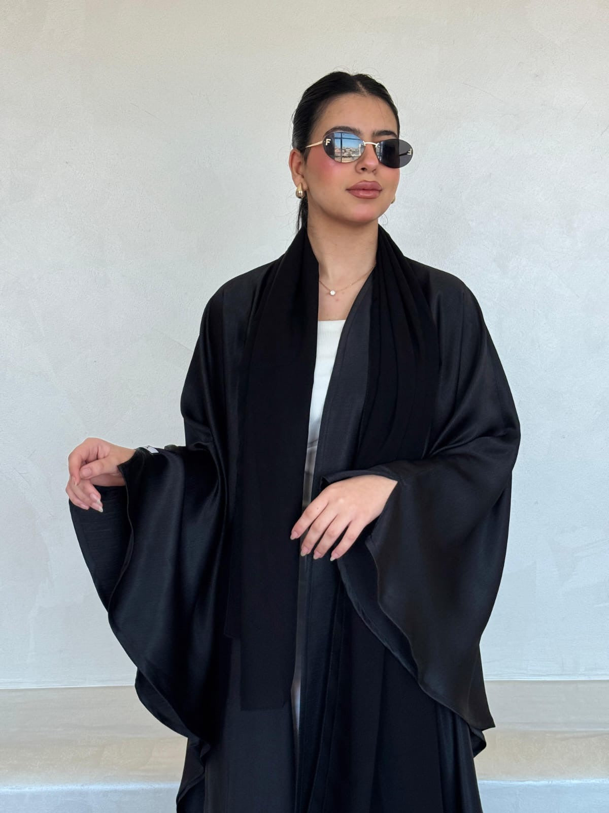 Silk Farsha model Abaya