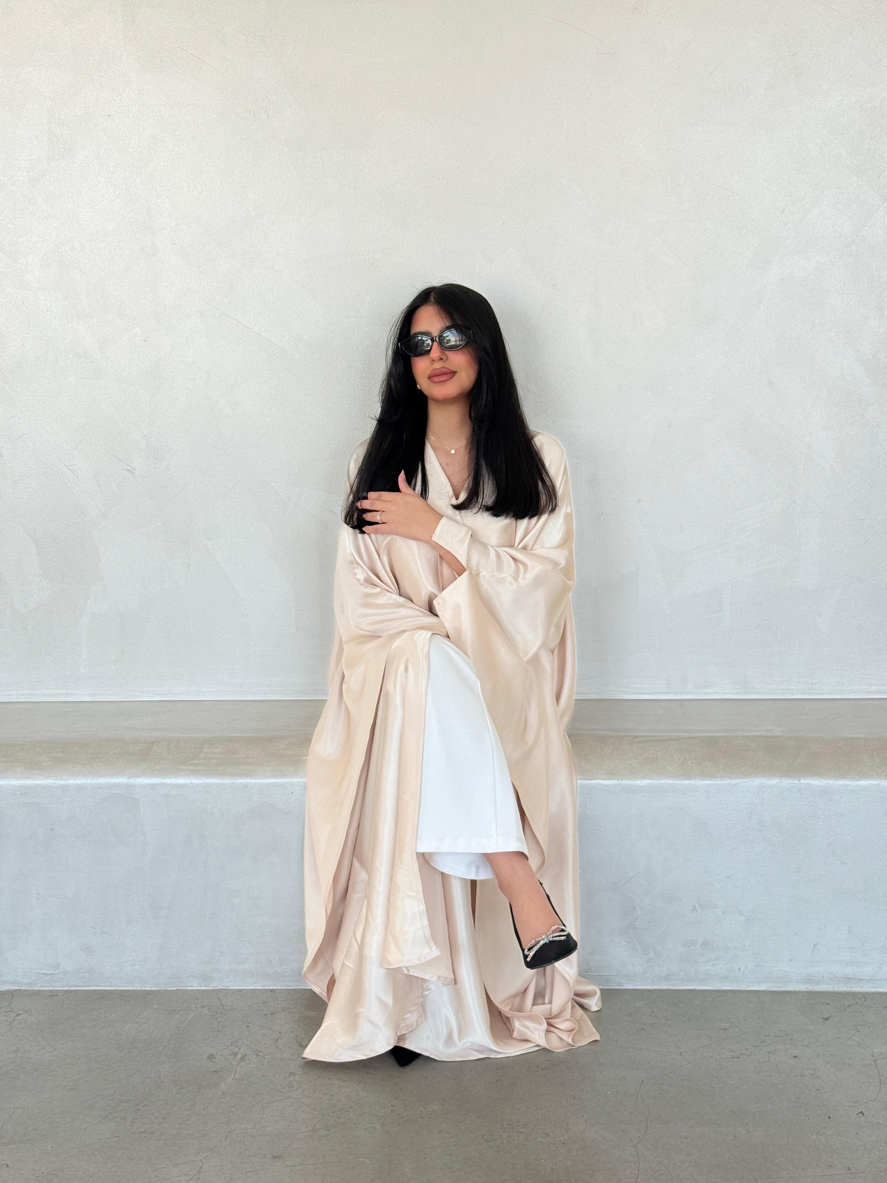 Silk Farasha Model Abaya
