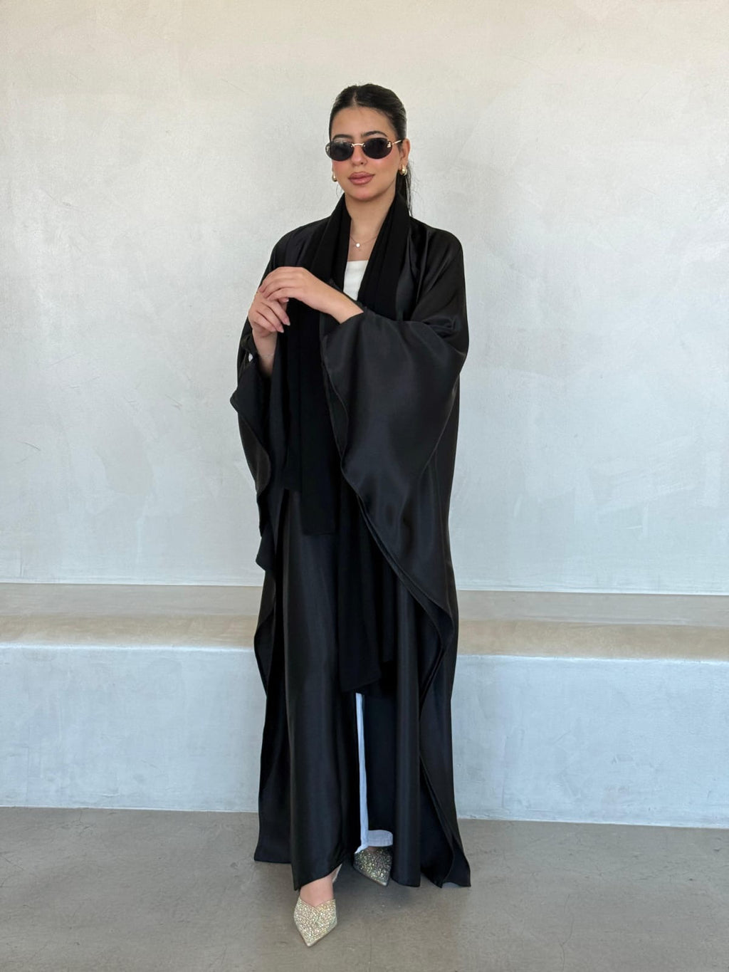 Silk Farsha model Abaya